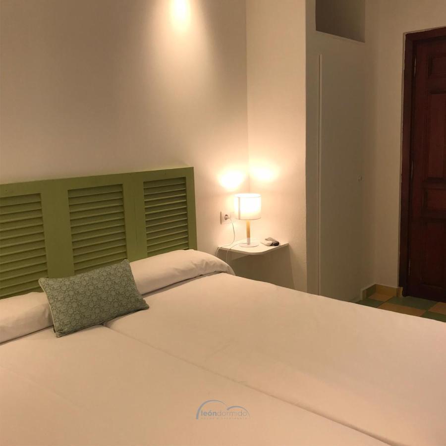 Leon Dormido Rooms & Apartments Polop Exteriör bild